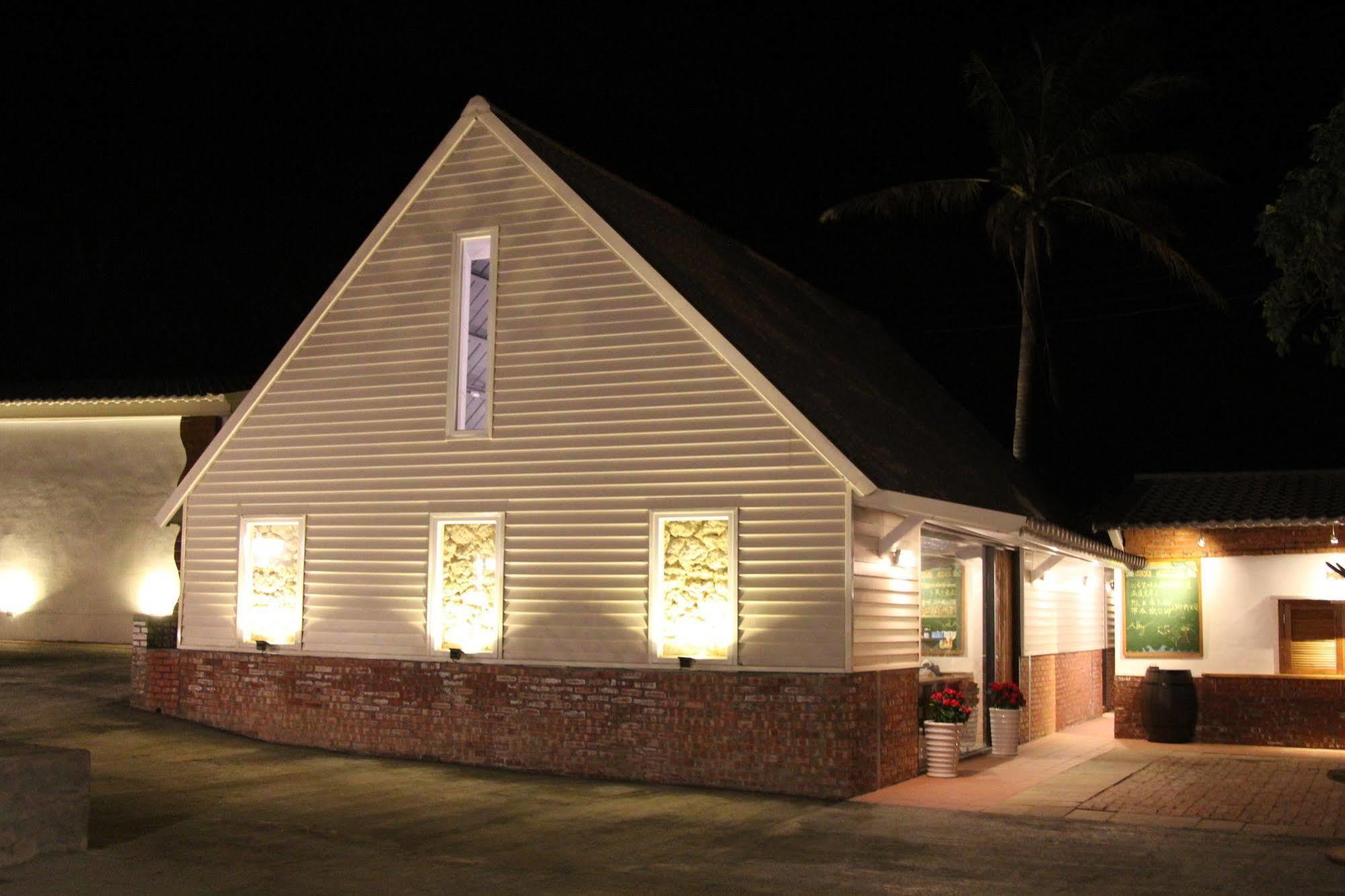 Love Summer Hostel Kenting Exterior photo